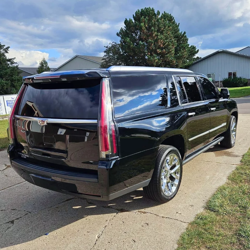 Detailed Cadillac Escalade sq